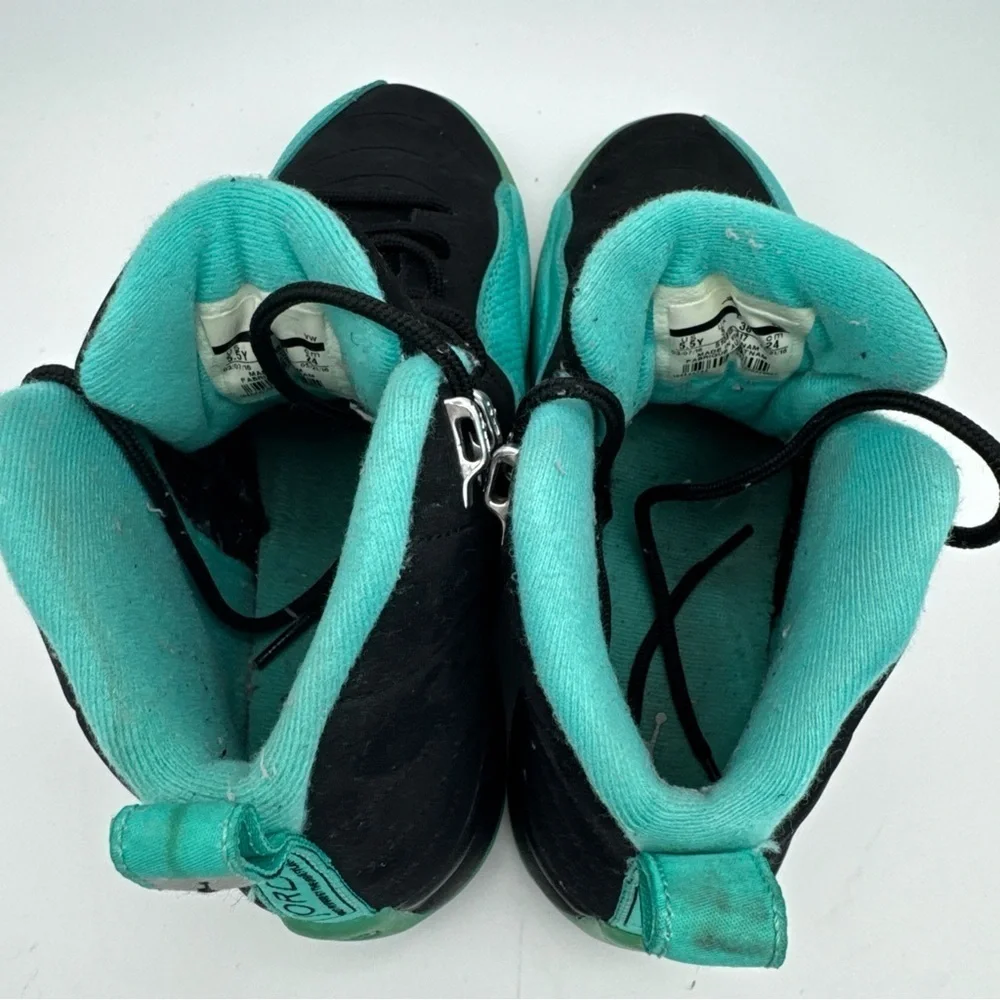 NIKE AIR JORDAN 12 RETRO GG BLACK/TEAL -HYPER JADE SIZE 5.5Y